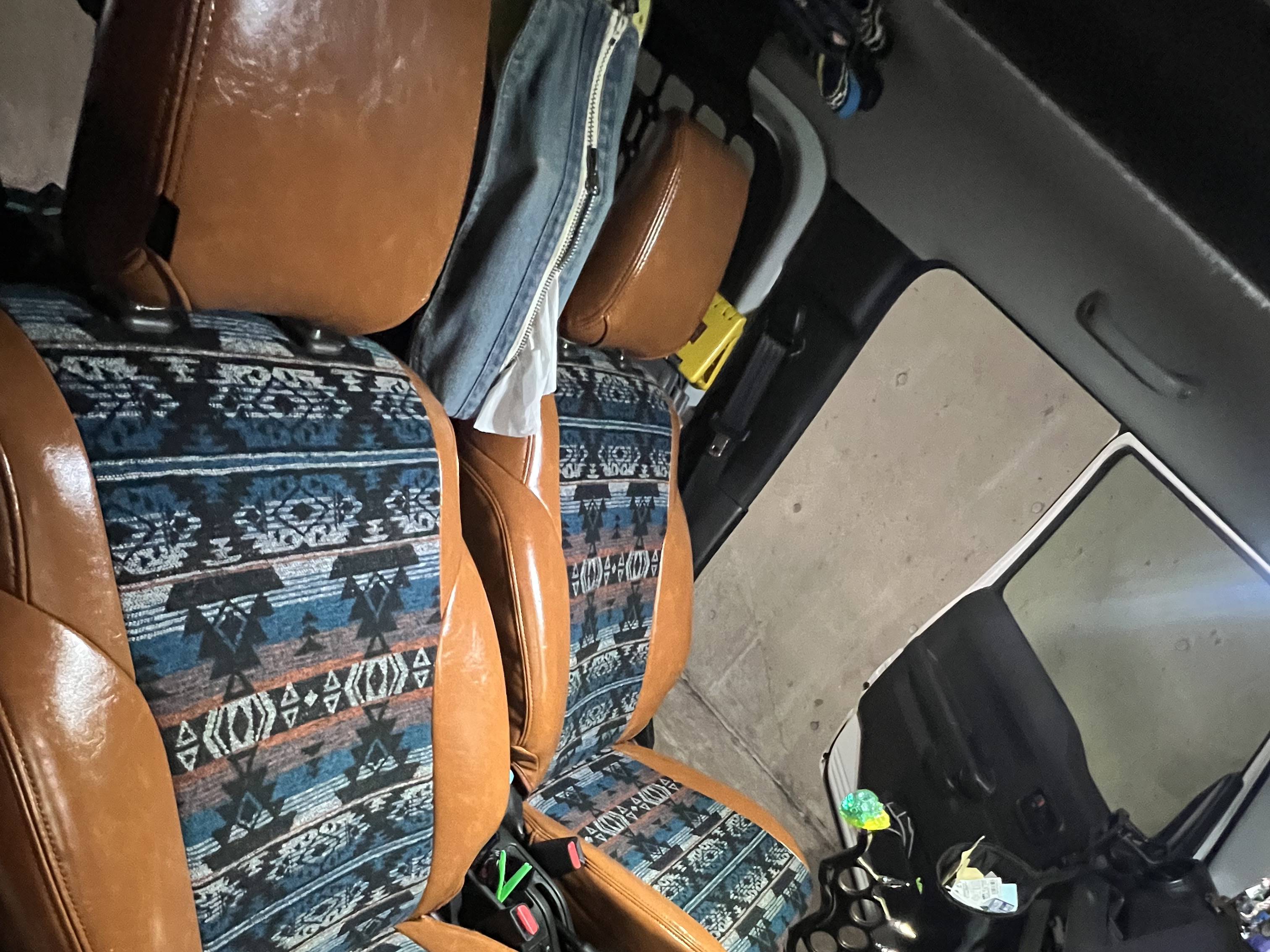 【装着写真】ジムニーシエラ Sandiiカチナ シートカバー [品番:S0113-02]