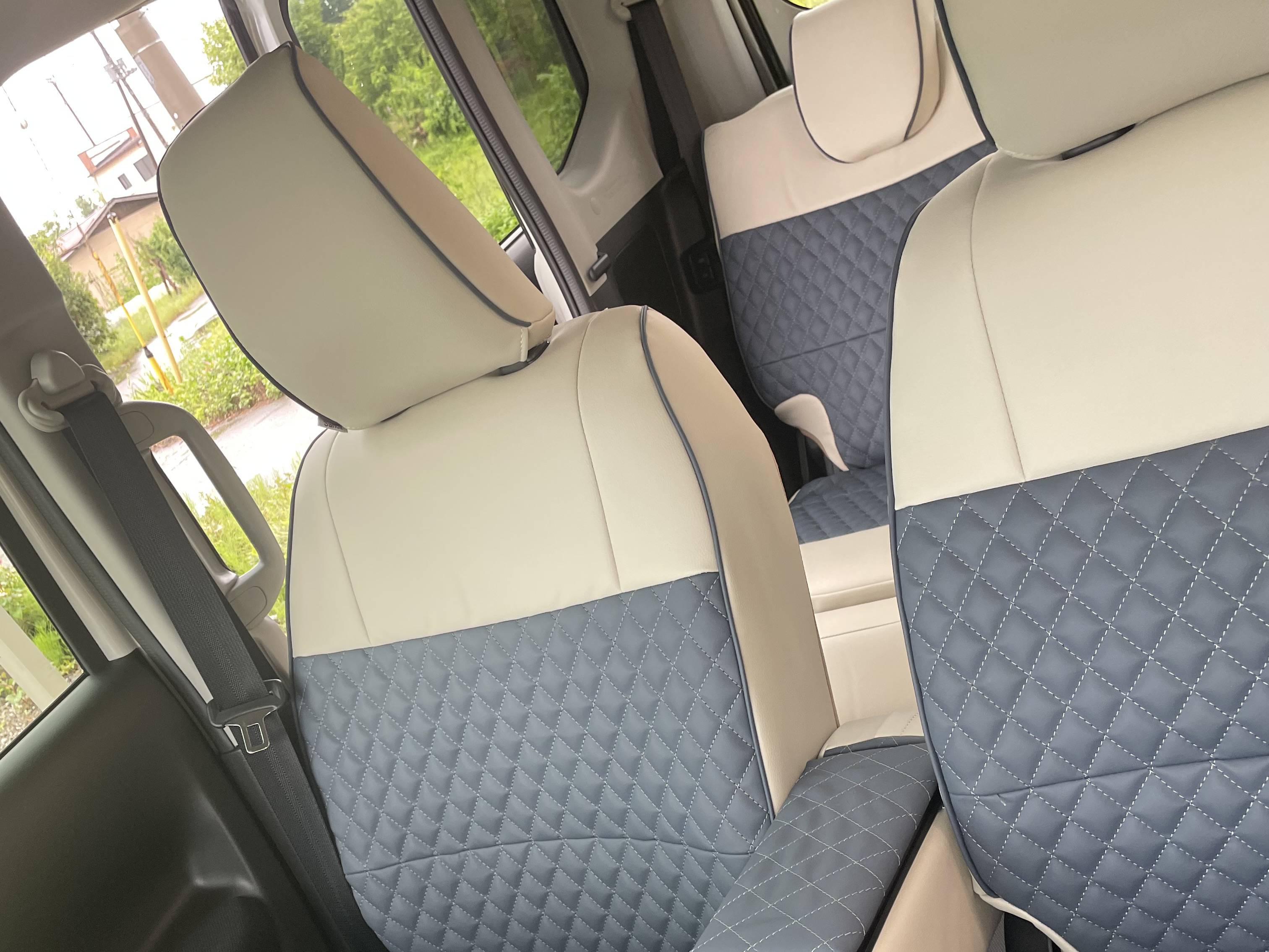 【装着写真】スペーシアギア Sandiiワッフル シートカバー [品番:S0524-02]【装着写真】スペーシアギア Sandiiワッフル シートカバー [品番:S0524-02]