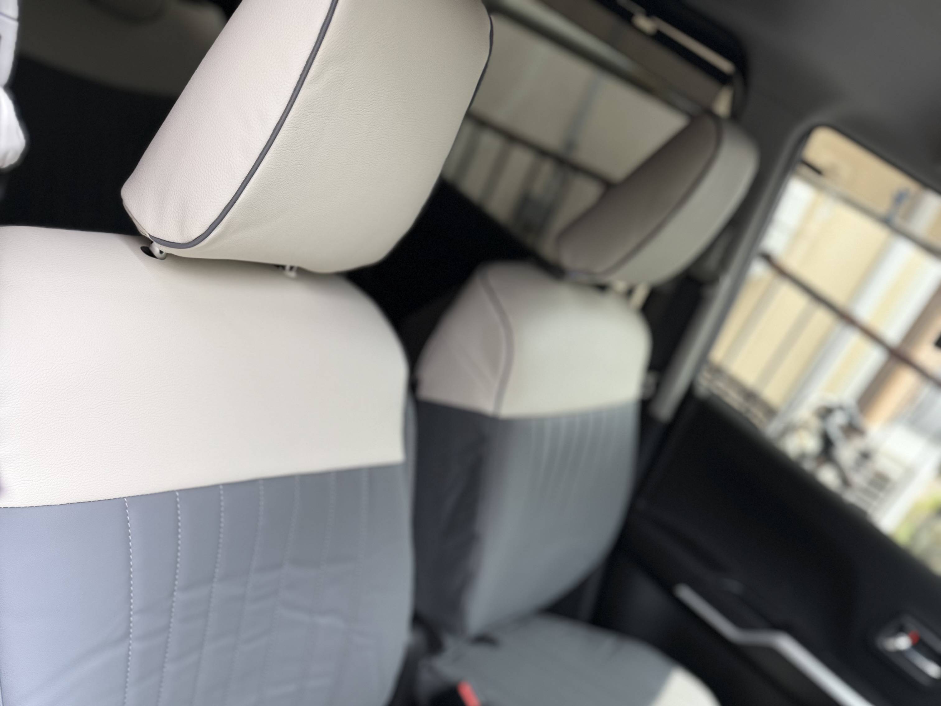 【装着写真】ソリオバンディット Sandiiマカロン シートカバー [品番:S0116-11]