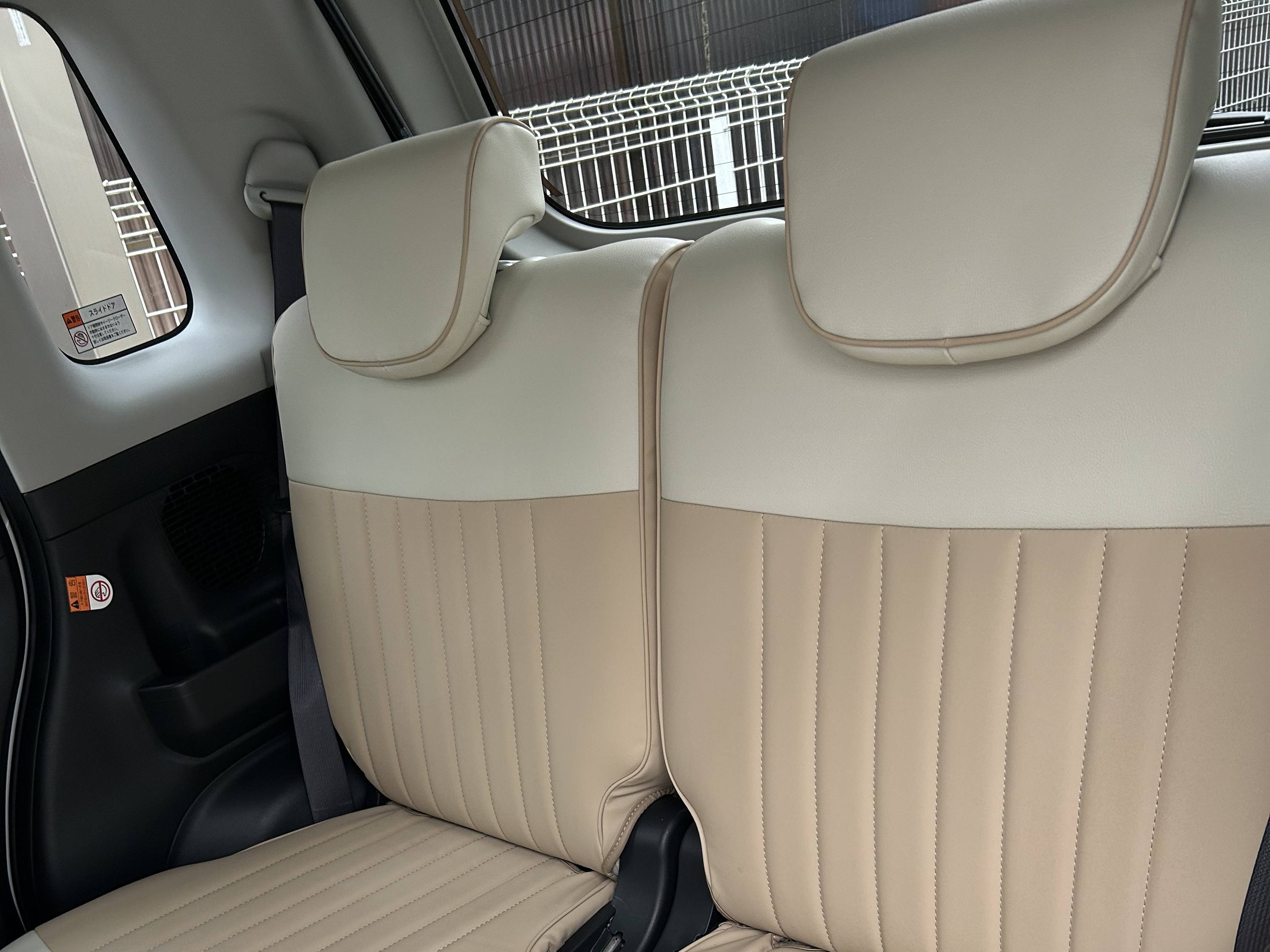 【装着写真】ムーブキャンバス Sandiiマカロン シートカバー [品番:D0488-01]