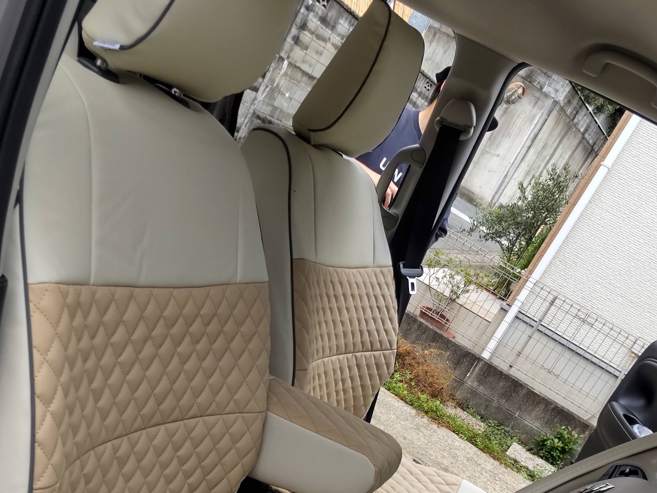 【装着写真】ワゴンRスマイル Sandiiワッフル シートカバー [品番:S0561-02]