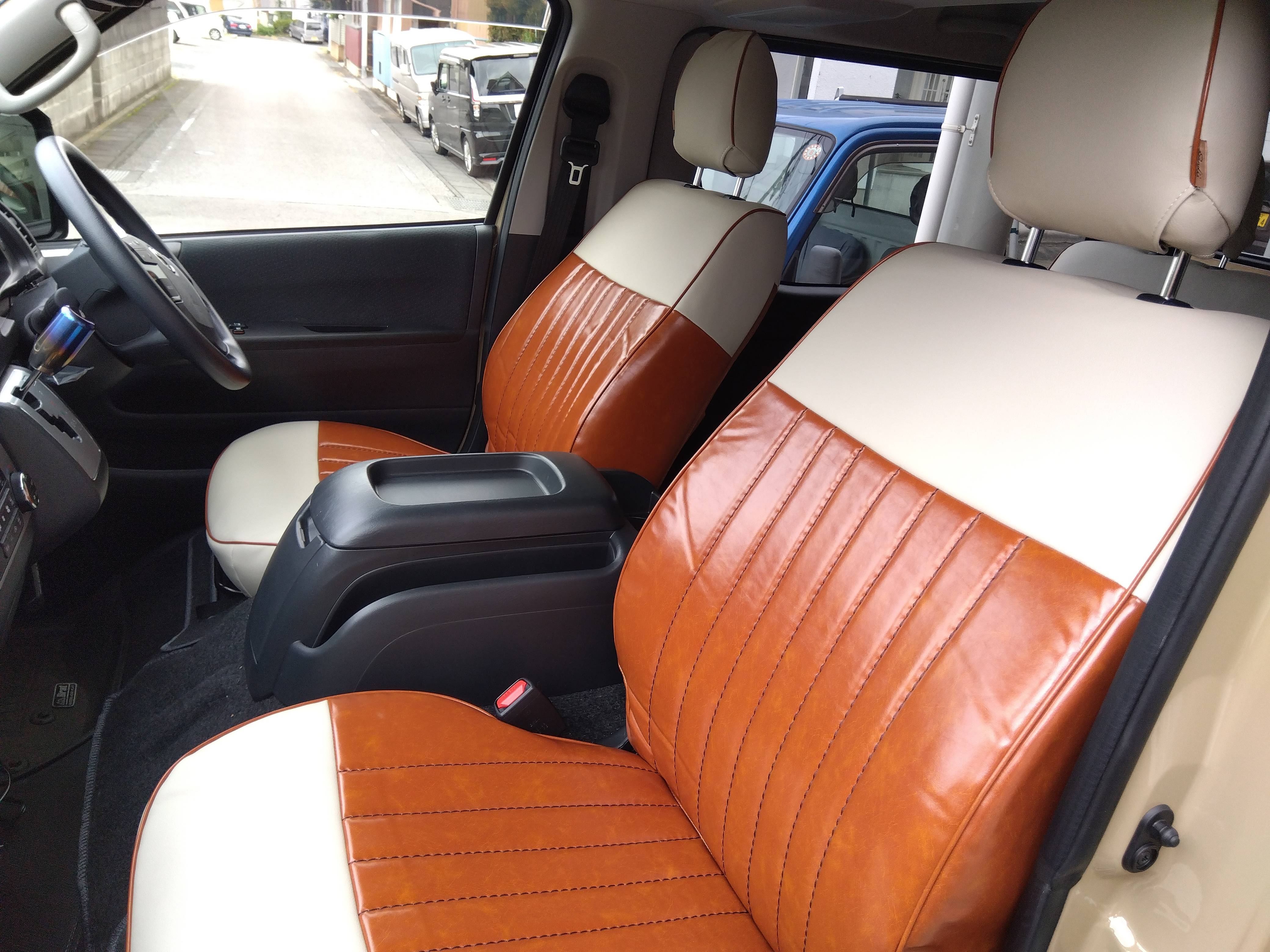 【装着写真】ハイエース2列 Sandiiカヌレグラッセ シートカバー [品番:T0026-09]