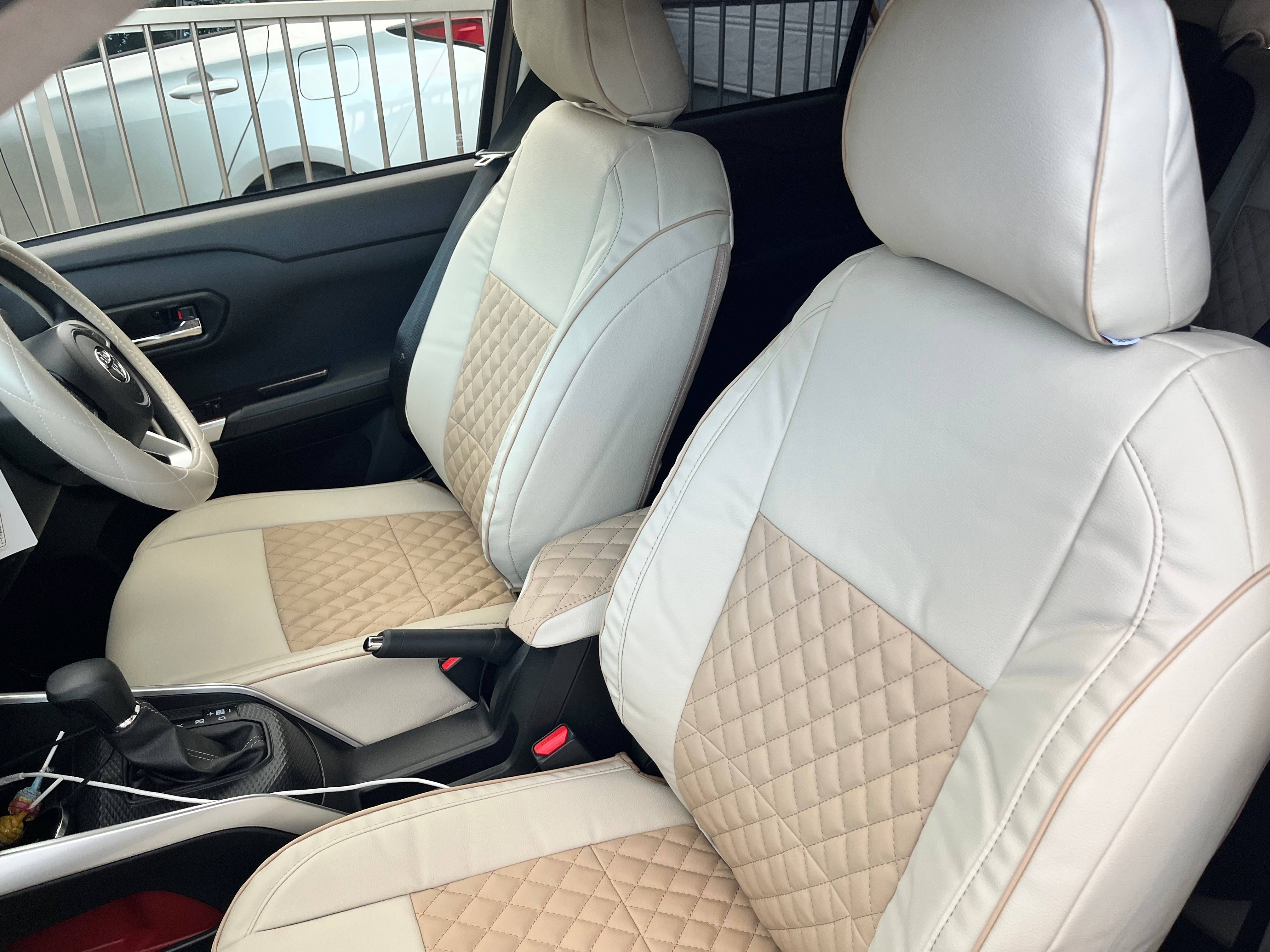 【装着写真】ライズ Sandiiワッフル シートカバー [品番:D0522-01]