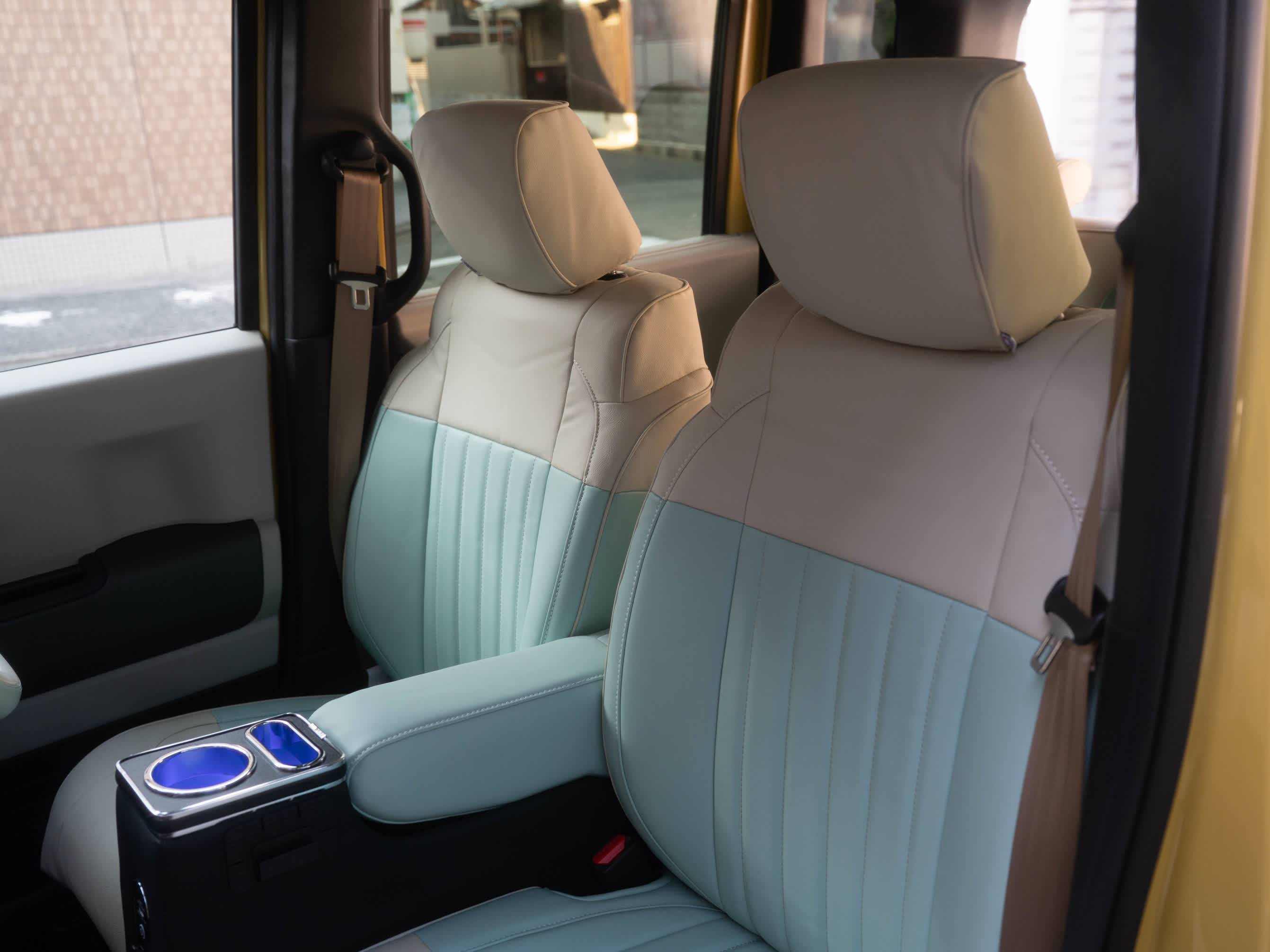 【装着写真】N-BOXカスタム Sandiiマカロン シートカバー [品番:H0056-14]