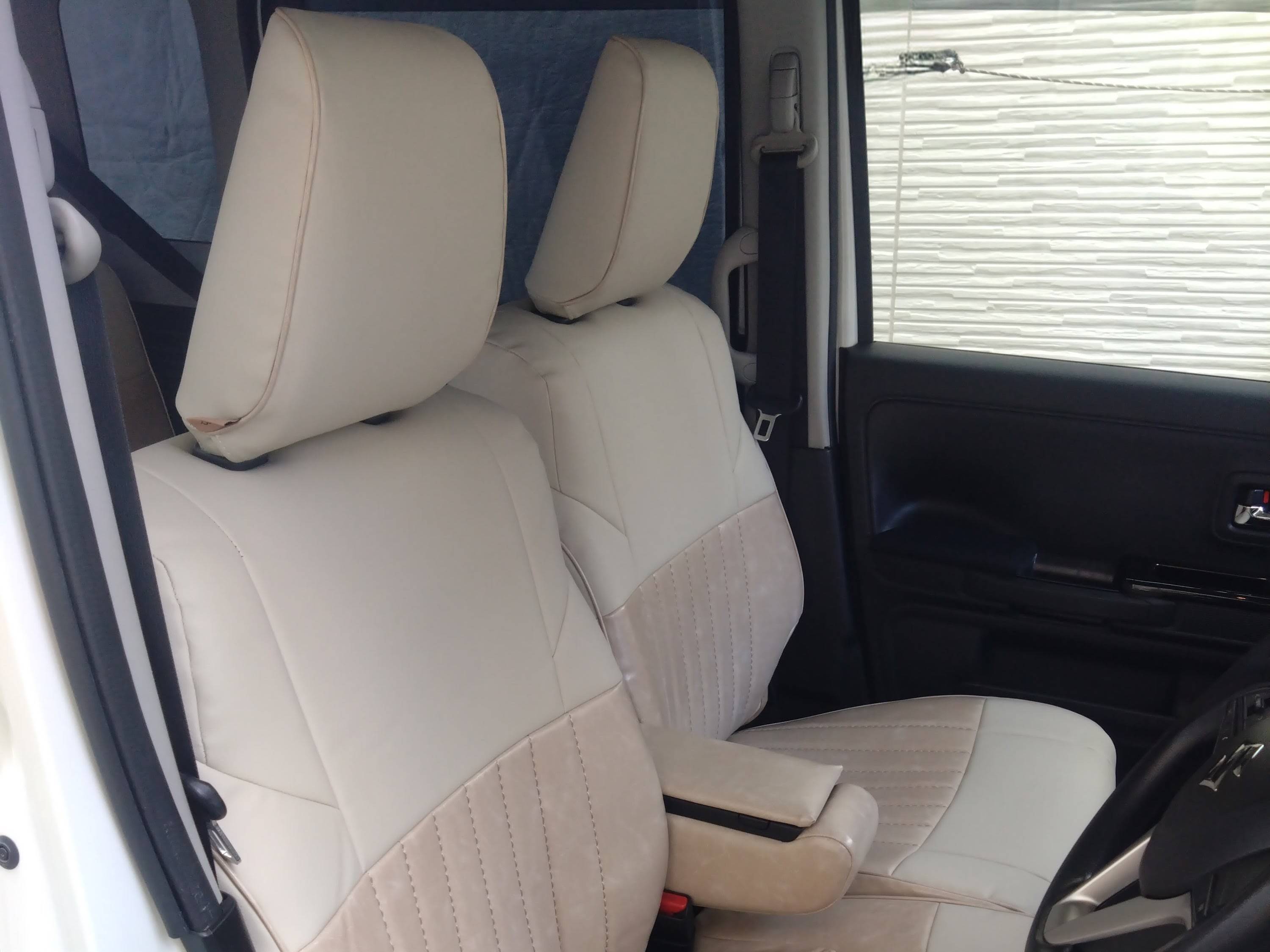 【装着写真】スペーシアカスタム Sandiiカヌレグラッセ シートカバー [品番:S0361-06]