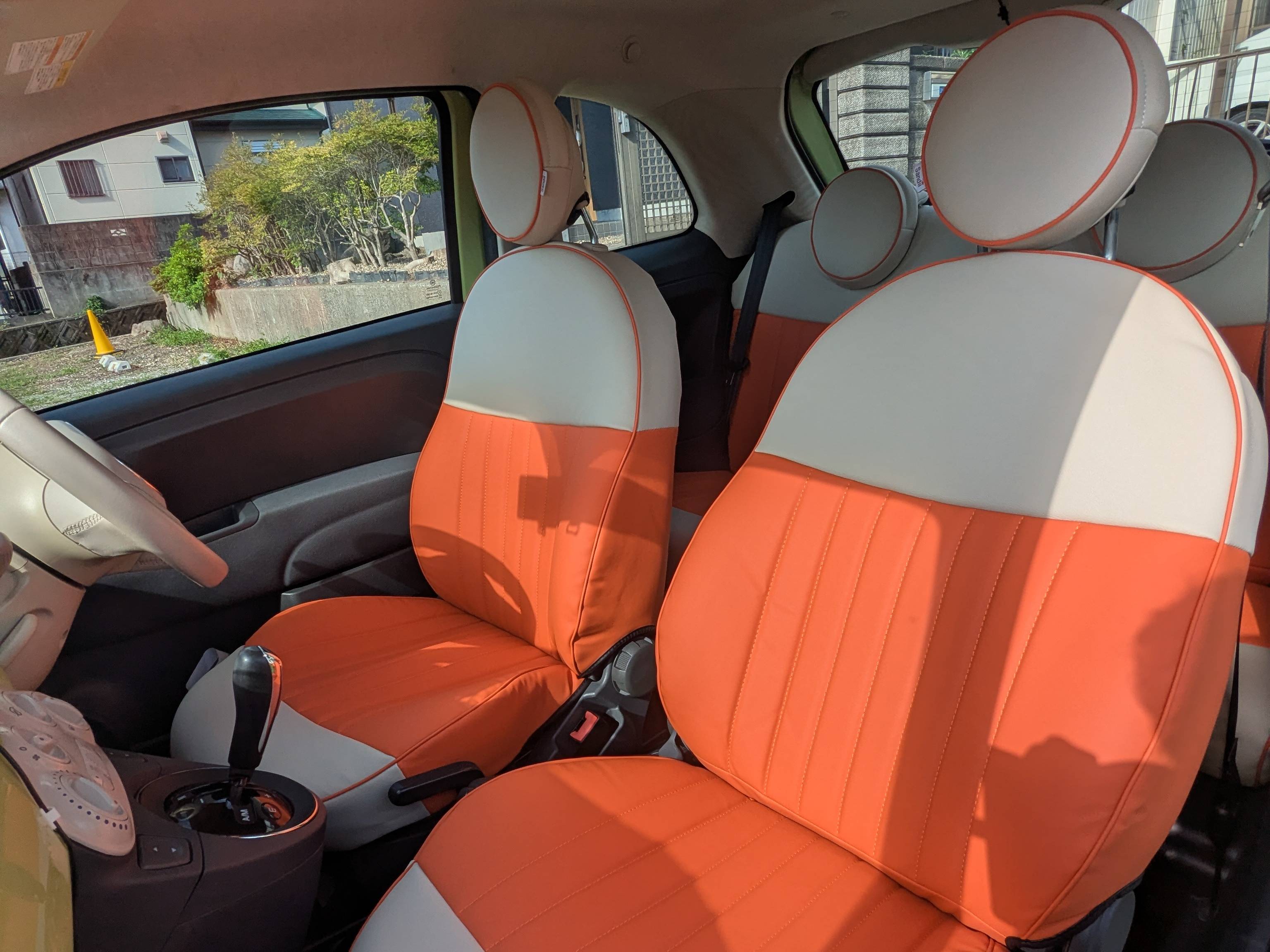 【装着写真】FIAT500 Sandii マカロン シートカバー [品番:FA0387-01]